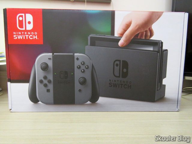 Caixa do Nintendo Switch, após a limpeza.