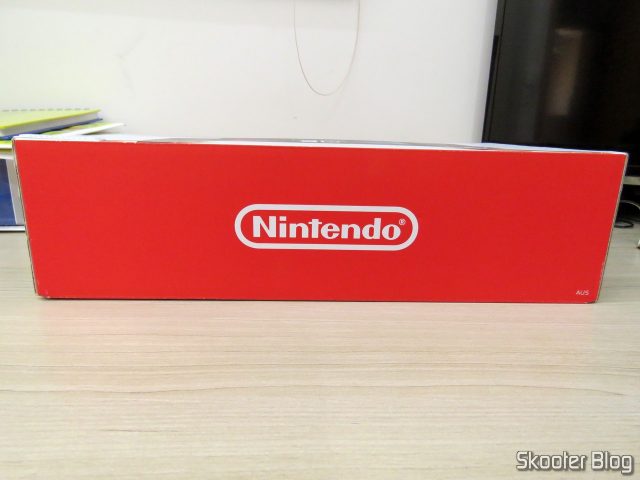 Caixa do Nintendo Switch, após a limpeza.