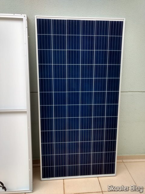 Painel fotovoltaico, visto por cima.