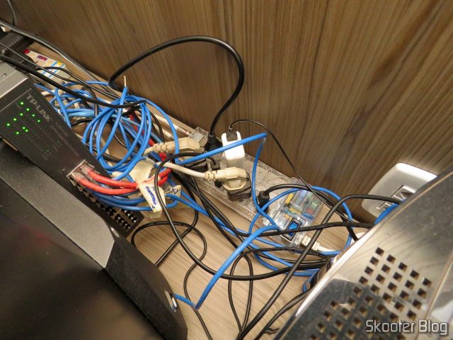 Clamper Multi Proteção com Contador de Surtos, em funcionamento.
