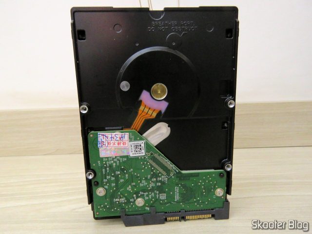 HDD Western Digital 3.5" Red, modelo WD40EFRX de 4TB.