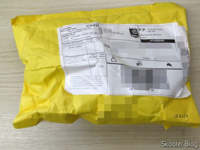 Pacote com o Suporte de Celular Universal para Carro Ajustável Cobao.