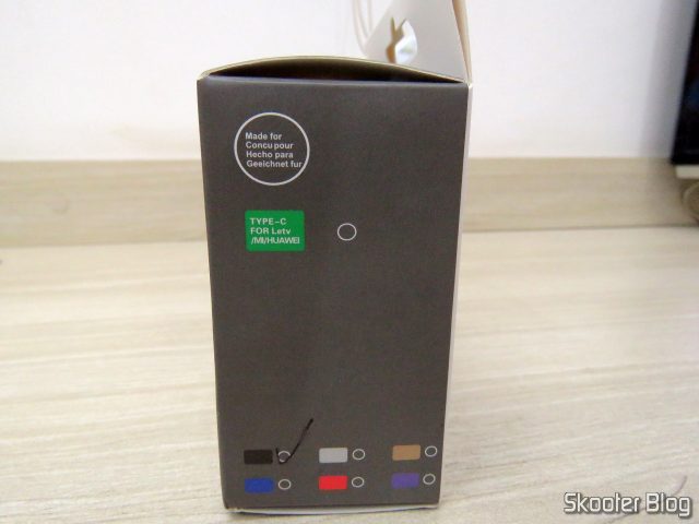 Dock Station para Celular com Plug USB Tipo C, em sua embalagem.