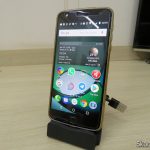 2º Dock Station para Celular com Plug USB Tipo C Dock Station para Celular com Plug USB Tipo C, com meu Moto Z Play acoplado.