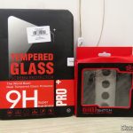 Película de Vidro Temperado para Nintendo Switch e Capas de Silicone para Joy-Con KJH, em suas respectivas embalagens.