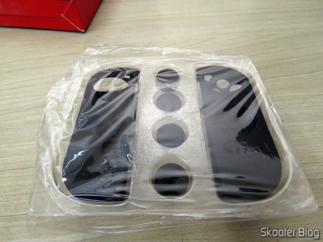 Capas de Silicone para Joy-Con KJH, em sua embalagem.