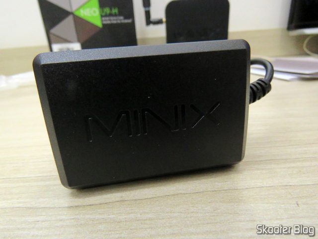 Fonte de alimentação do Minix NEO U9-H.