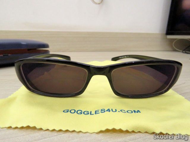 Óculos de Sol com Grau, Lente Preta Escura (G4U T3022 Rectangle Eyeglasses 124765-c).