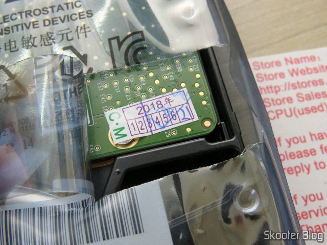 2º HDD Western Digital 3.5″ Red WD40EFRX 4TB 5400RPM 64M SATA3 NAS Desktop HDD, em sua embalagem.