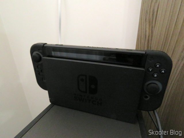 Meu Nintendo Switch, sem capa.