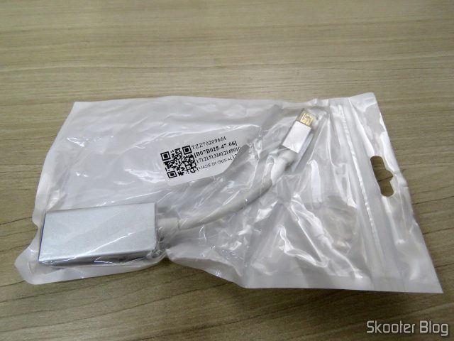 Adaptador Mini Display Port DP para Thunderbolt HDMI 2.0 4K, em sua embalagem.