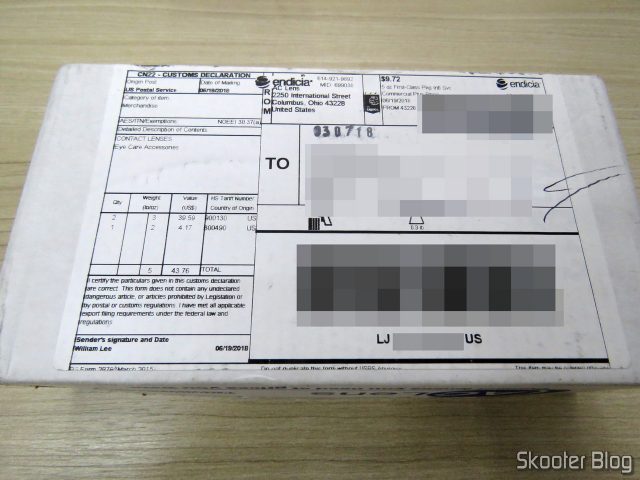 Caixa da AC Lens com as Lentes de Contato Asféricas Coopervision Frequency 55 Aspheric + Estojo para Lentes de Contato.