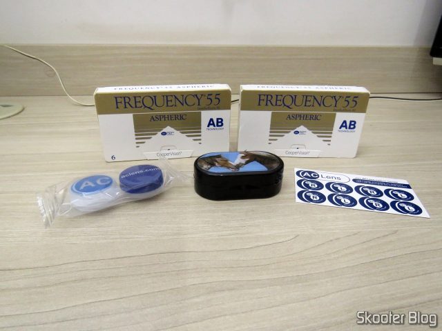Lentes de Contato Asféricas Coopervision Frequency 55 Aspheric + Estojo para Lentes de Contato.