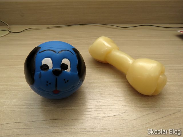 Bola de Borracha e Osso Odontopet Durabone.