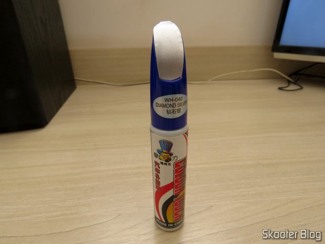 Caneta Reparadora de Riscos de Pintura em Carros.