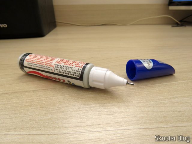 Caneta Reparadora de Riscos de Pintura em Carros.