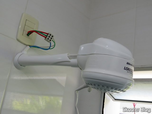 Ducha Lorenzetti Blinducha Eletrônica, instalada.