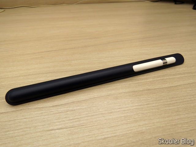 Apple Pencil no Apple Pencil Case.