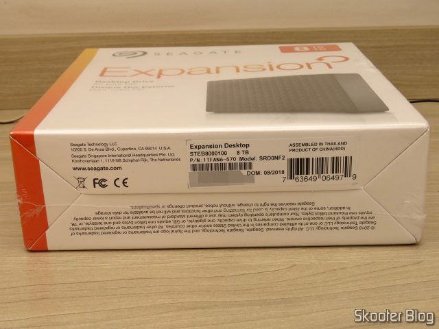 Seagate Expansion 8TB Desktop External Hard Drive USB 3.0 (STEB8000100), em sua embalagem.