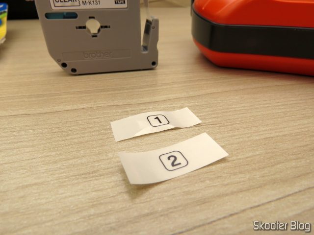 Etiquetas impressas com a Fita p/ Rotulador M131 12mm Preto sobre Transparente Brother (Ref. M131).