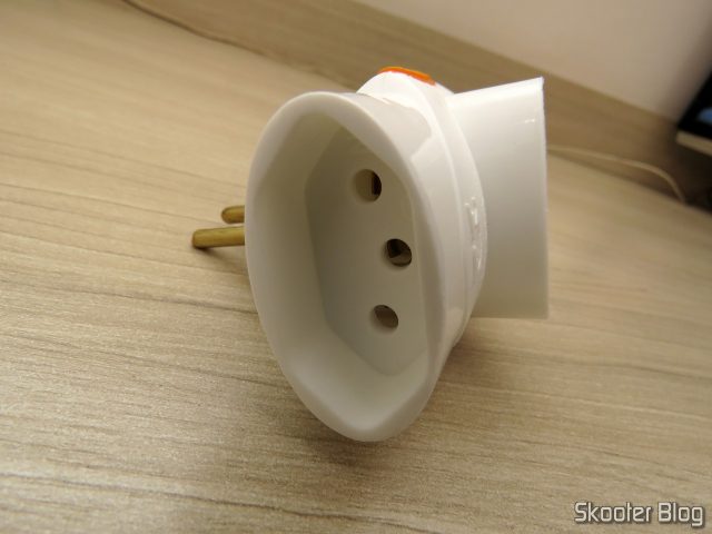 Pino Adaptador Benjamim 3 Saídas 2P+T Daneva 10A.