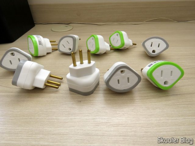 10 Pinos(plugs) Adaptadores 2P+T 10A 1630 Daneva - 1 Pacote C/10