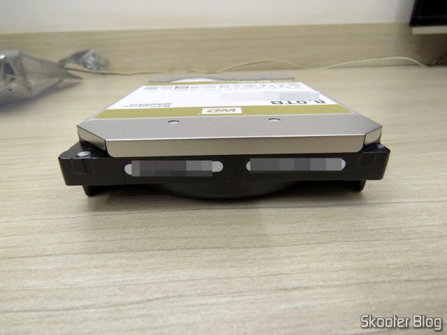 WD Gold 8TB Enterprise Class Hard Disk Drive - 7200 RPM Class SATA 6 Gb/s 256MB Cache 3.5 Inch - WD8003FRYZ.
