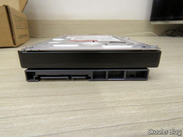 Western Digital Bare Drives WD Red 8TB NAS Hard Disk Drive - 5400 RPM Class SATA 6 GB/S 256 MB Cache 3.5" (WD80EFAX).