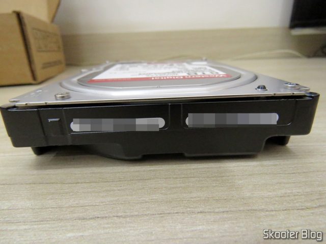 Western Digital Bare Drives WD Red 8TB NAS Hard Disk Drive - 5400 RPM Class SATA 6 GB/S 256 MB Cache 3.5" (WD80EFAX).