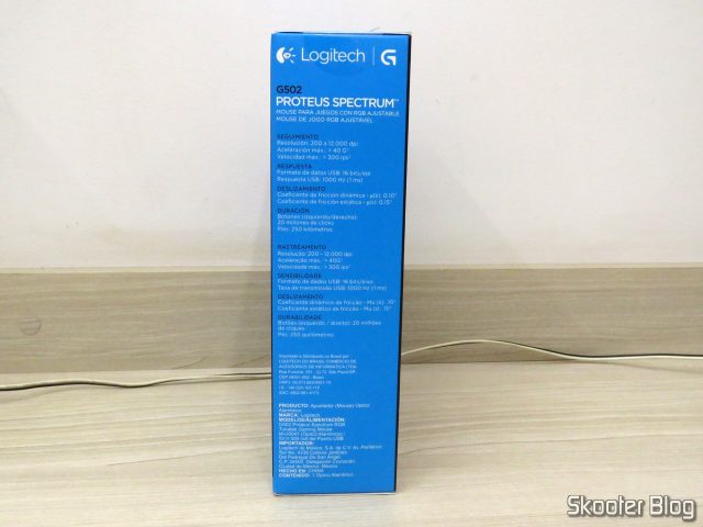 Mouse Gamer G502 Proteus Spectrum 12.000 DPI - Logitech G, em sua embalagem.