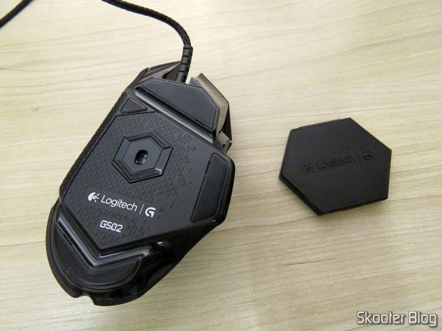 Mouse Gamer G502 Proteus Spectrum 12.000 DPI - Logitech G, e estojo de pesos.