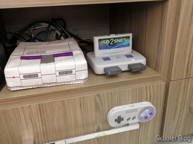 3º Retro Receiver SNES da 8bitdo, em funcionamento no Analogue Super Nt.