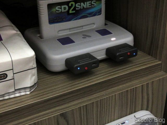 3º Retro Receiver SNES da 8bitdo, em funcionamento no Analogue Super Nt.