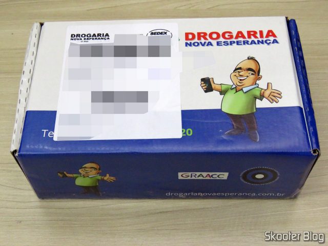 Caixa com meu 4º pedido na Drogaria Nova Esperança.