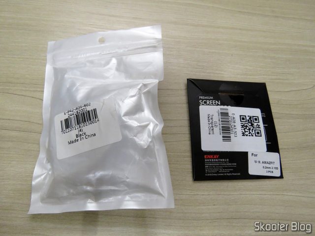 Carregador e Películas de Vidro para Amazfit Pace.