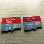 Cartões Sandisk microSDHC Original vs. Falsificado: compare as diferenças. Cartões Sandisk microSDHC: falsificado à esquerda e original à direita.