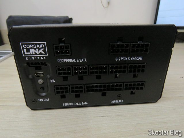 Fonte de alimentação Corsair RMi Series™ RM850i.