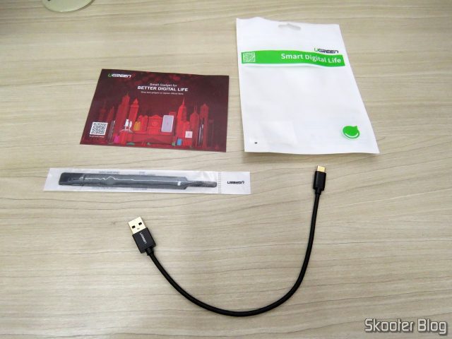 Cabo USB Tipo C para Carga e Dados Ugreen 25cm, com folheto e brinde.