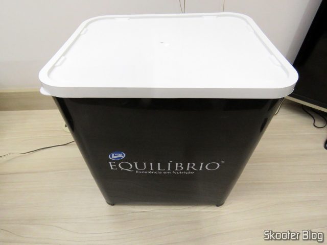 Container Canister Furacão Pet - Brinde da Ração Equilíbrio.