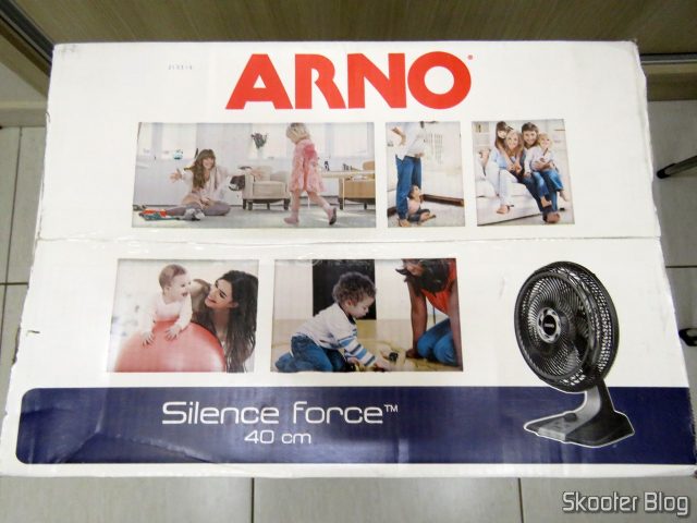 Ventilador Arno VF40 Silence Force 40cm, em sua embalagem.
