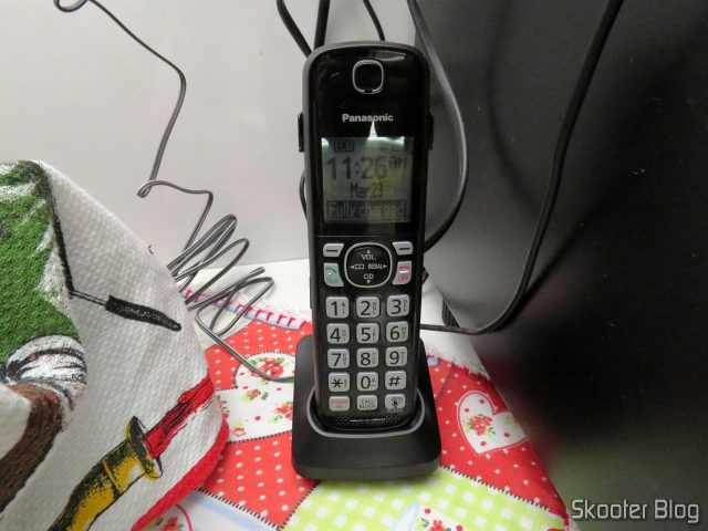 Ramal do Sistema de Telefones Sem Fio Panasonic KX-TGF574S, em funcionamento.