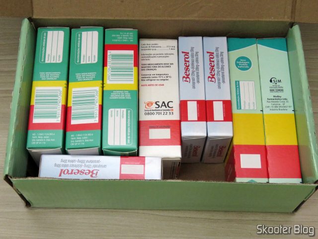 Caixa da Drogaria Nova Esperança com 3x Beserol, 2x Ácido Mefenâmico, Avamys, 3x Dicloridrato de Levocetirizina.