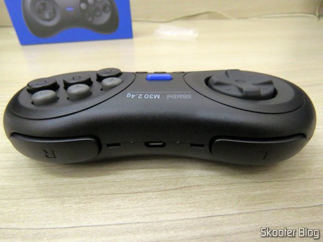 8BitDo M30.