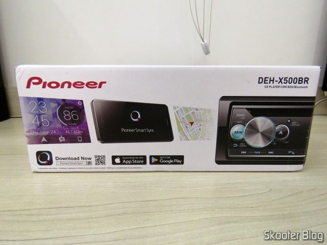 Som Automotivo Pioneer CD Player MP3 AM/FM - Bluetooth USB Auxiliar DEH-X500BR, em sua embalagem.