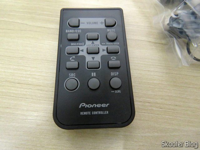 Controle Remoto do Som Automotivo Pioneer CD Player MP3 AM/FM - Bluetooth USB Auxiliar DEH-X500BR.