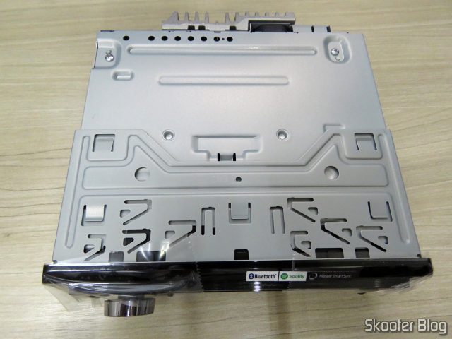 Som Automotivo Pioneer CD Player MP3 AM/FM - Bluetooth USB Auxiliar DEH-X500BR.