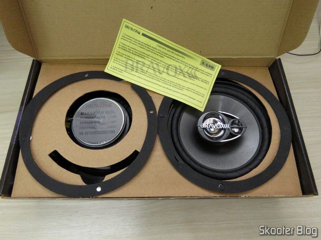 Par de Alto Falantes Triaxial Bravox Linha Original 6 Pol B3X60 VWGol, em sua embalagem.