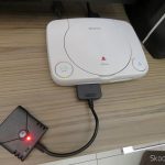 Adaptador de Controle Playstation PS3/PS4 para PS2/PS1/PC Brook Game Controller Super Converters Magic Box P2-BL, em funcionamento com o Playstation One e o Dualshock 4.