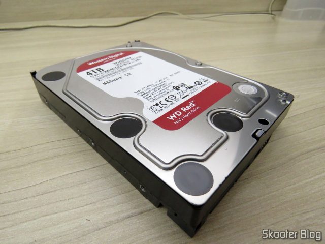 HDD Western Digital 3.5″ 4TB WD40EFRX - WD RED NAS Hard Drive.