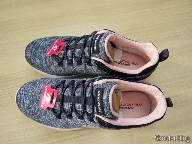 Tênis Skechers Dynamight 2.0 In A Flash Feminino - Marinho e Pink.